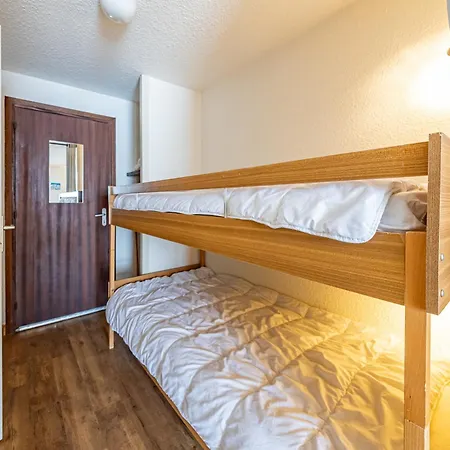Moderne 4 Pers, A 30m Des Pistes Et Commerces - Fr-1-807-3 Apartment